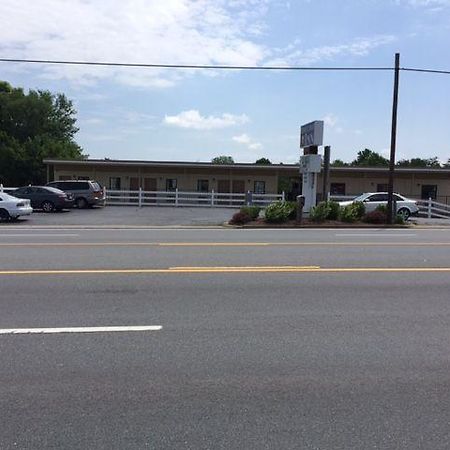 Executive Inn Madison Heights Zewnętrze zdjęcie